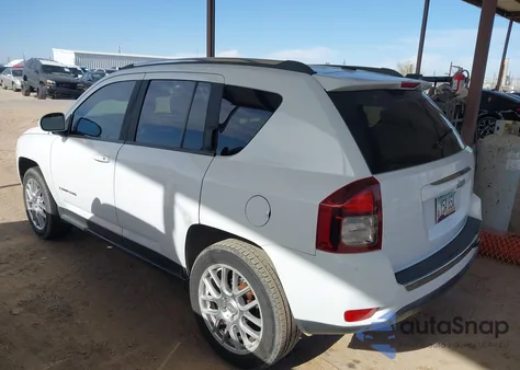 2014 Jeep Compass Limited из США, поврежденный, VIN 1C4NJCCB5ED600420